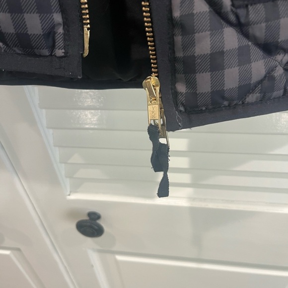 J Crew quilted down vest with feather duvet fill   Full zip with high collar - Picture 4 of 6